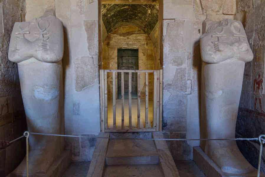 Egipto 286 - Templo de Hatshepsut.jpg